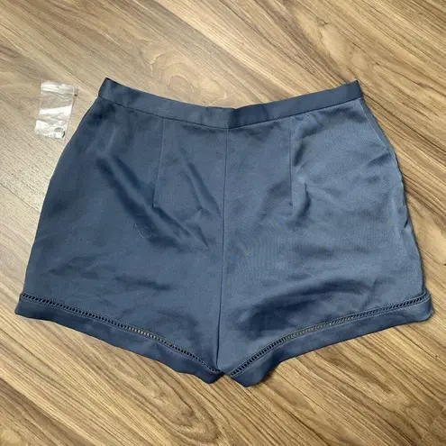 Urban Outfitters Silence + Noise Size 6 Shorts Breanne  Silky Satin Lattice Trim