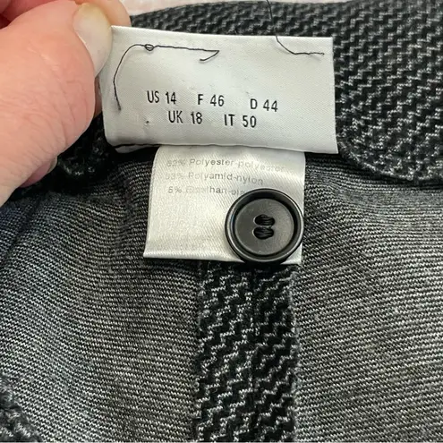 Akris Punto Pleat Front Checked Soft Cropped Trousers Black Grey Size 14 - Image 7