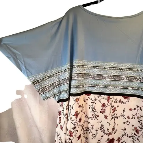 Bloomchic Women's Top 18/20 Blue Floral Short Sleeve