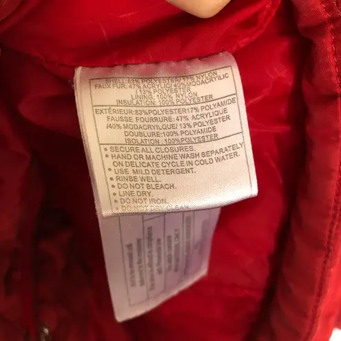 Ariat  Women’s Red Quilted Puffer (no hood) Size L
