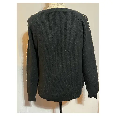 Romantic Hut Sweater Black