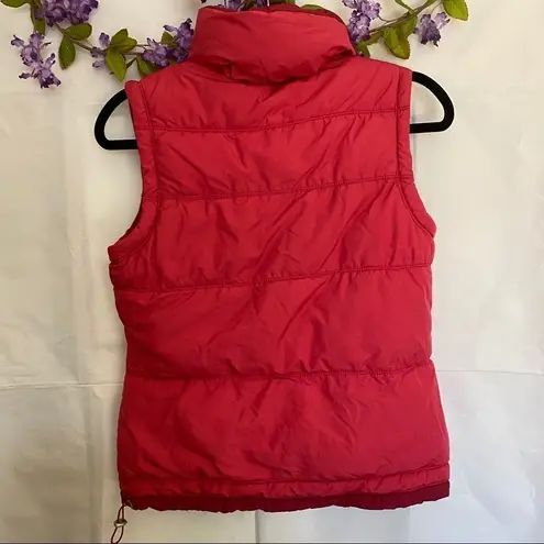 American Eagle  puffer vest,