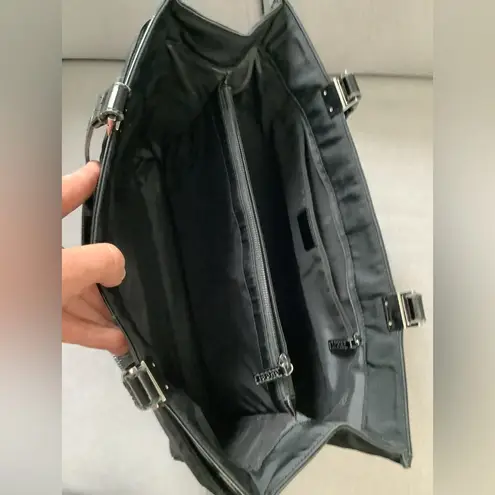 Gucci Authentic  nylon tote bag 🌷🌷🌷