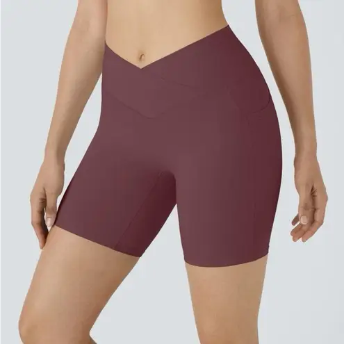 Halara Softlyzero High Waisted Crossover Side Pocket Yoga Biker Shorts 7"