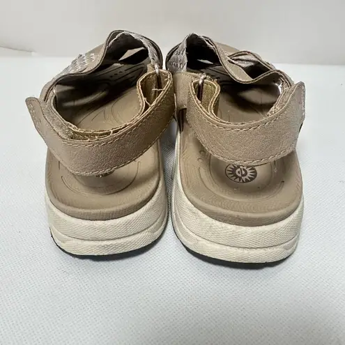 Earth Spirit Sandals Womens 7 Beige Silver Checker Casual Strappy Comfort Flat