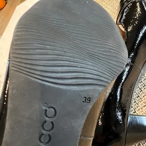 Ecco Black Patent Leather Peep Toe Heels Size 39