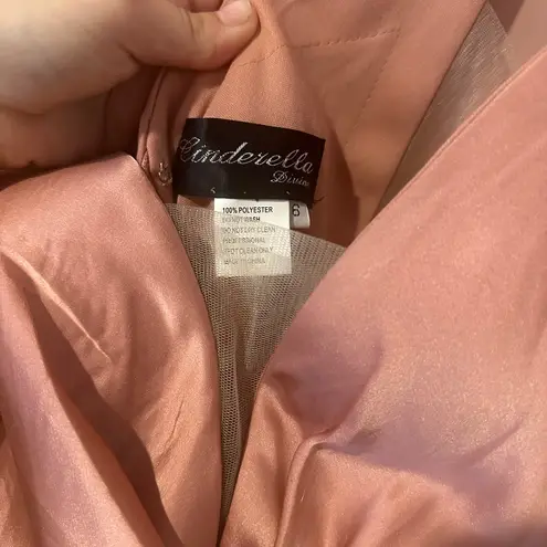 Cinderella Elegant Satin Evening Gown in Rose - Image 5