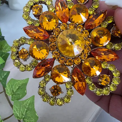 Vintage Gold with Amber Color Stones Flower Brooch Pin Yellow