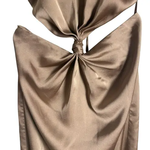 Fame & Partners Demeter Champagne Halter Cut Out Satin Formal Gown Size 4 Brown