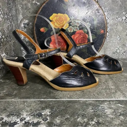 Vintage 70s Peep Toe Heel Sandals Size 8