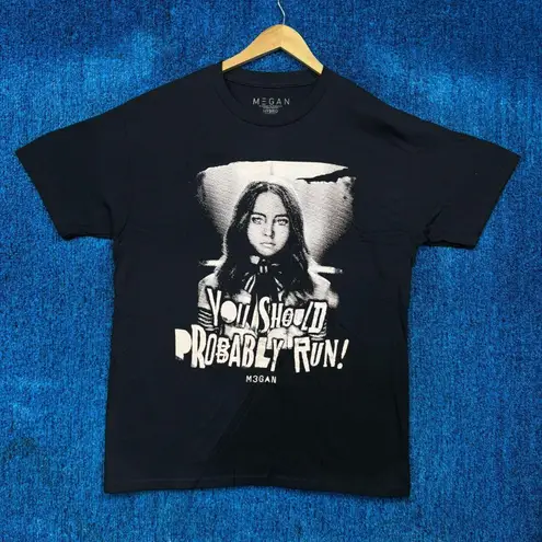 Megan “You Should Probably Run!” Graphic Horror Movie T-Shirt Size Large