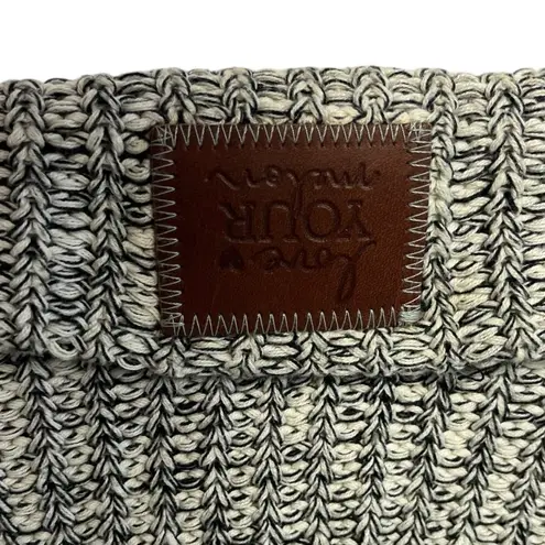 Love Your Melon  Aztec Black Grey Natural Pom Beanie Comfy Hat Cotton‎