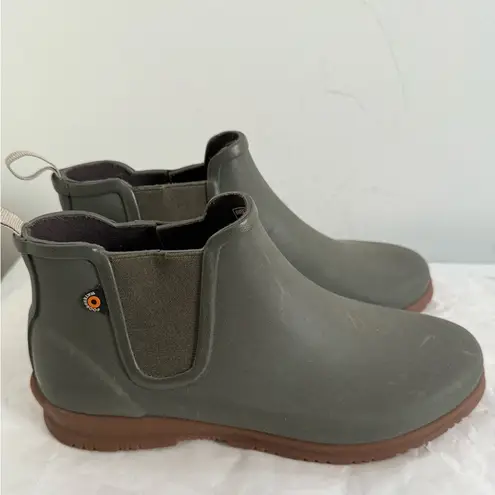 NWOB Sweetpea II Women’s Chelsea Dark Green Ankle Rain Boots Size 6