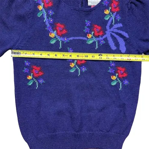 Susan Bristol Vintage  Hand Embroidered Wool Sweater Purple Floral Size 34 Small