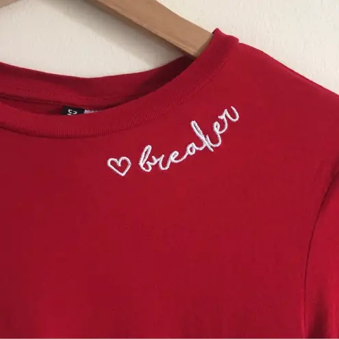 H&M Red White Heartbreaker Embroidered Crewneck Cropped Short Sleeve Tee