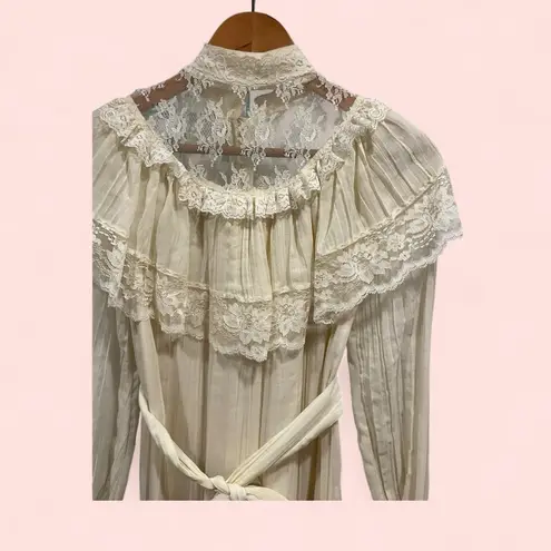 Handmade Stunning vintage 60’s-70’s boho lace prairie maxi ruffle dress delicate buttons