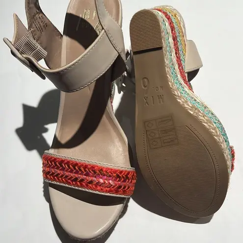 mix no. 6  - Jordie Platform Wedge Heel Size 8.5.  B60