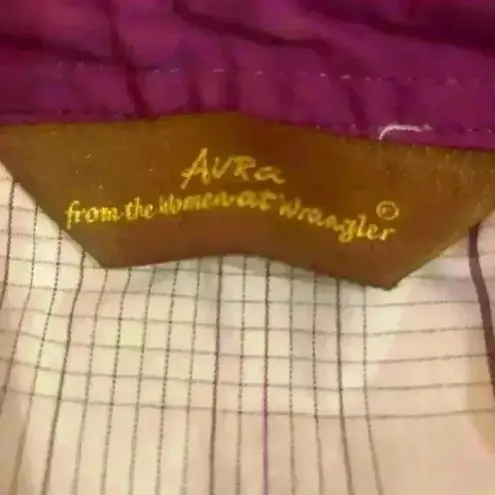 Aura Women's Wrangler Pearl Snap Western Rodeo Shirt Size Medium Rodeo