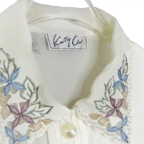 Kathy Lee 1980s Vintage White Floral Embroidered Pearl Beaded Blouse