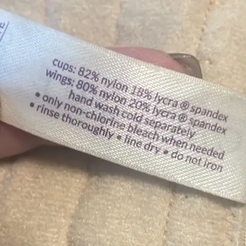 Cacique underwire smooth balconette bra - nude color NWOT - size 46DDD