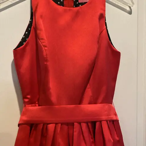 Isaac Mizrahi Red cocktail dress. Size 2