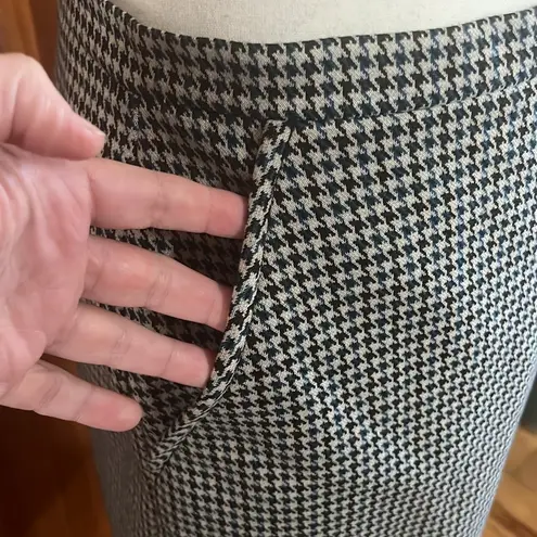 Anne Klein  Houndstooth Pencil Skirt