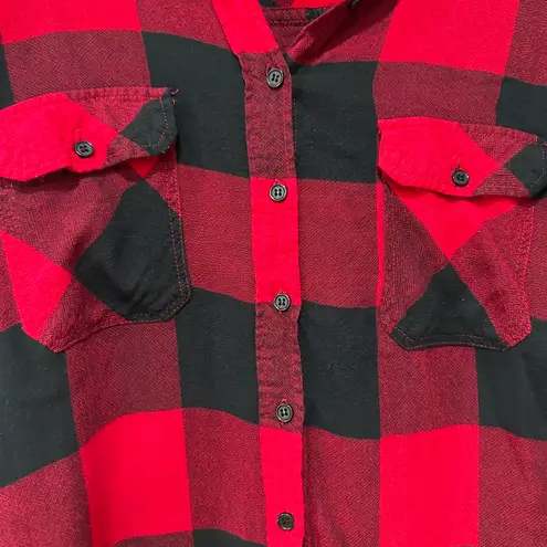 Thread and Supply  plaid button down  Size Large 