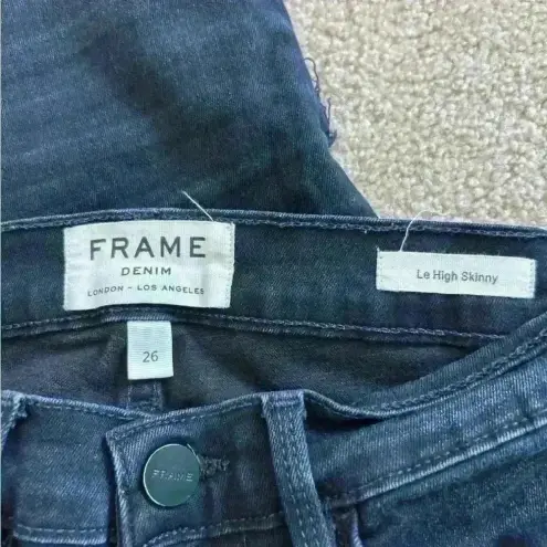 frame denim  le high rise skinny black distressed jean in size 26