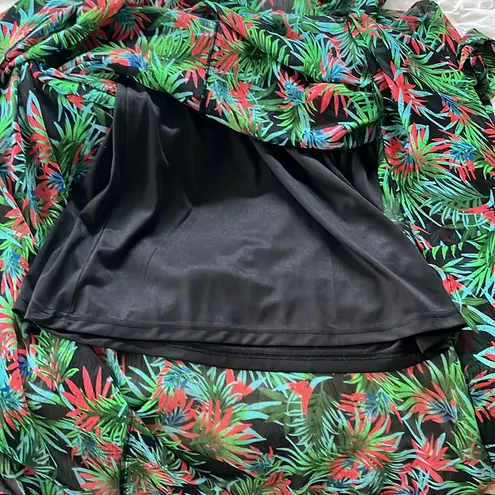 Bandolino
Women Allover Print Maxi Dress, Multicolor