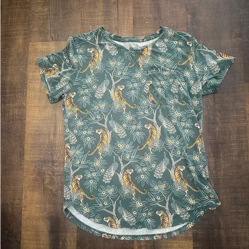 Lates by Kate Spring Tiger Short Sleeve Pajama Set Size Medium Green