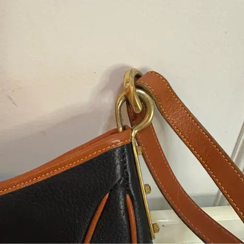 Dooney & Bourke Vintage Crescent shoulder bag