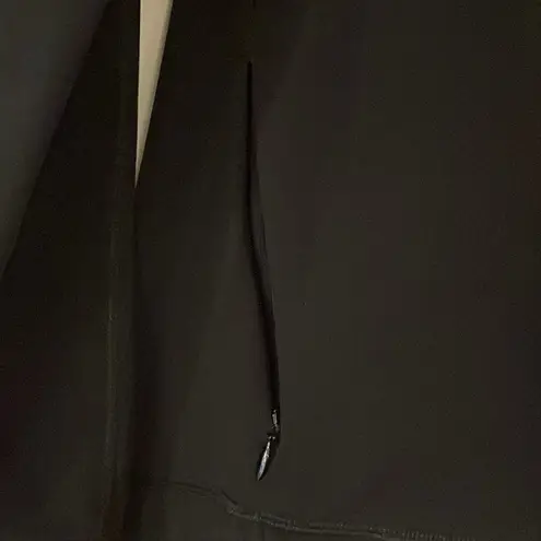 Sweaty Betty Thermodynamic Black 1/4 zip with Velvet stripes on Sleeves