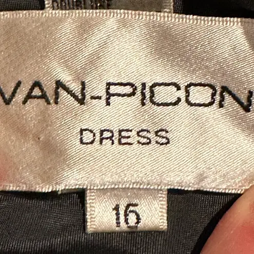 Evan Picone Black Boat Neck Tear Drop Flower Sequence Design In FrontSz 16.