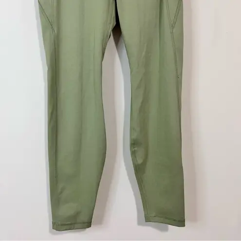 All In Motion Women’s Athletic Leggings Pockets Pale Green Size Medium EUC