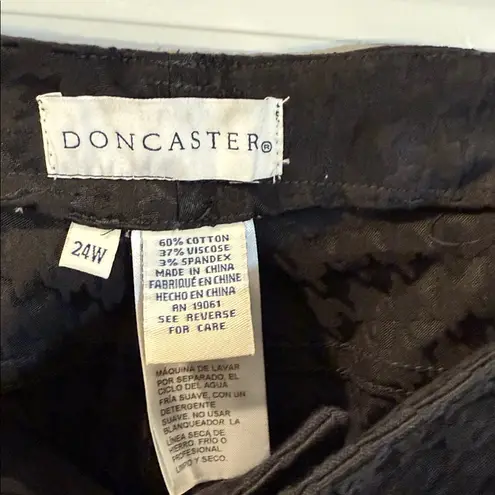 Doncaster  signature  houndstooth pants style W245PT64 - 24W NWT