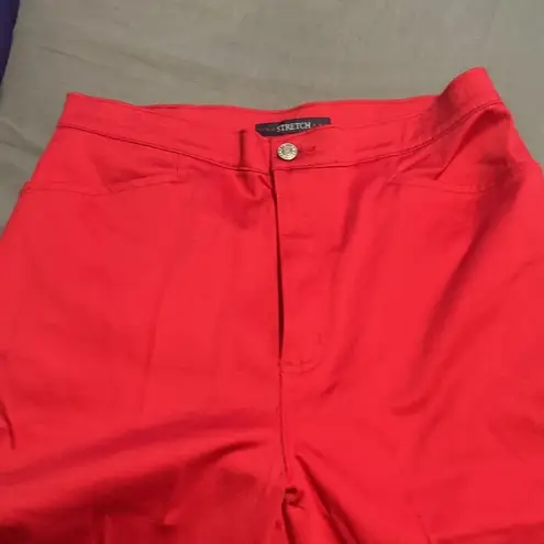 Bill Blass  Red capris