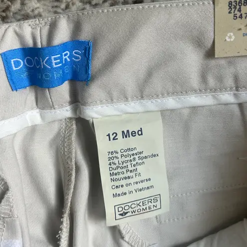 Dockers NWT Cream Tan Chinos Crisp Cotton Khakis Neutral Classic Vintage 12