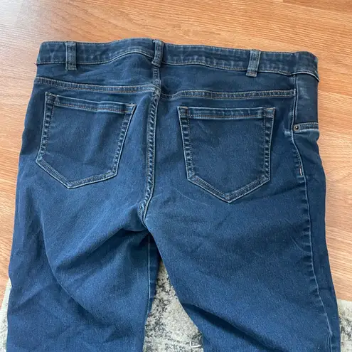 Liz Lange Maternity Medium Skinny Jeans