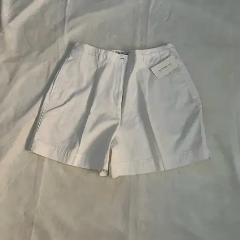 Westbound Petites White Shorts – Size 14P