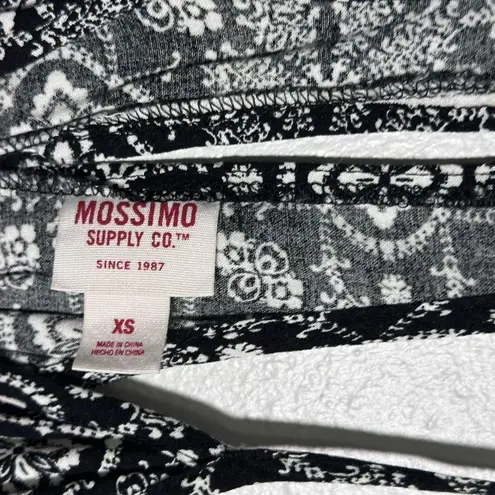 Mossimo Supply Co Women Sleeveless Black Print Tank Top size XS.