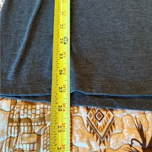 Tennessee University Love Vols Graphic Tee slim fit women’s size M grey Gray Size M