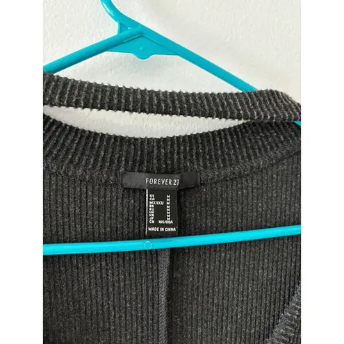 Forever 21  Top Women's Medium Ribbed Cutout Gray Emo Pullover V-neck