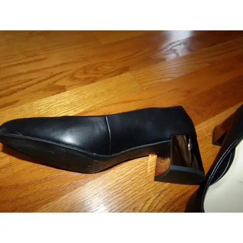 Anne Klein  Flex 2" block heel mirror heel pump 7 1/2 M Worn once Classic