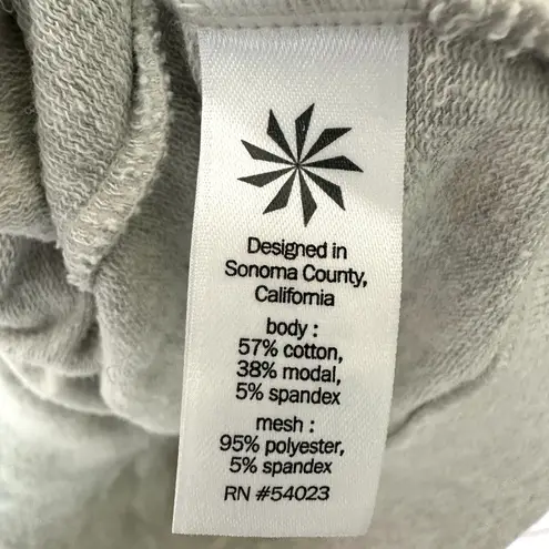 Athleta  Sweatshirt Womens Medium Long Sleeve Mesh Shoulder Pullover Soft Comfort