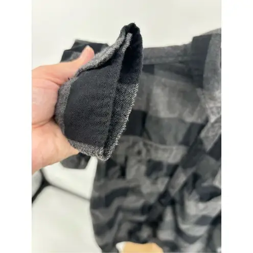 Wilfred Aritzia Free black gray long sleeve plaid flannel shirt dress size small