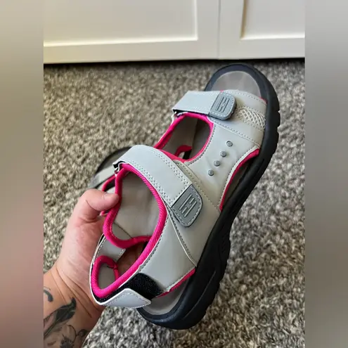 Coxist Women’s Gray Pink Active Waterproof Hiking Sandals Size 8