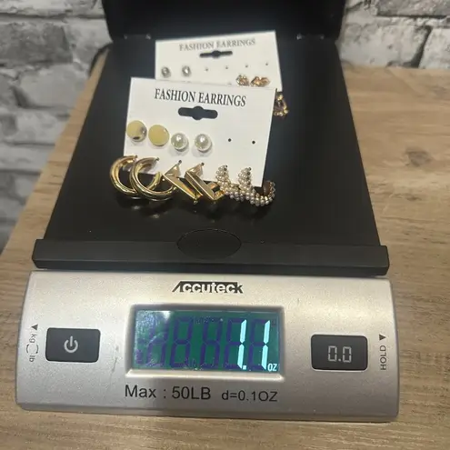 EUC Fashion Earrings 2 Pack Set (3 Studs, 5 Small Hoops) Gold