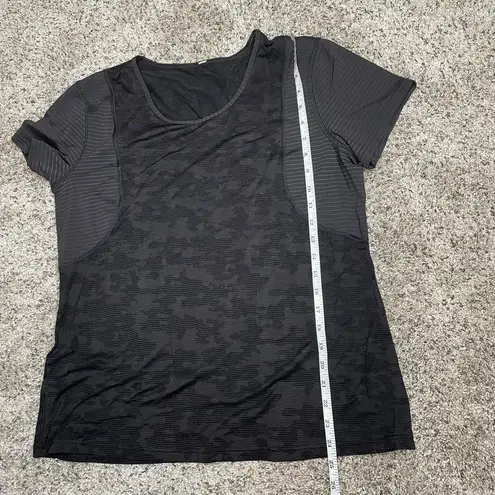 Lululemon Run For Days Short Sleeve Tee T-Shirt in Black Camo Camouflage Stripe