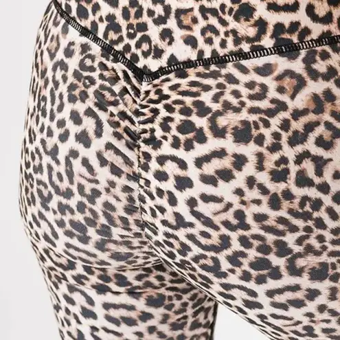 Zyia Active Leopard Scrunch Butt 7/8 Length Leggings