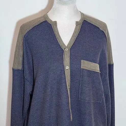 In Loom Charcoal Gray Colorblock Oversized Waffle Knit Henley Top NWT Size Small